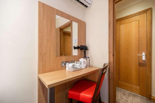 Comfort Inn Hyde Park - image 11