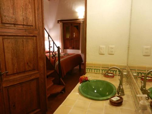 215481589 Posada Yolihuani