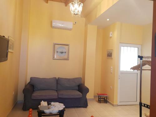  Angeliki's Apartment in Athen
