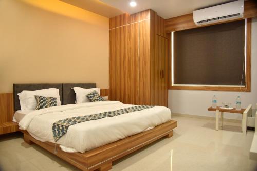 Hotel Krish - Photo 1 in Somnath, India