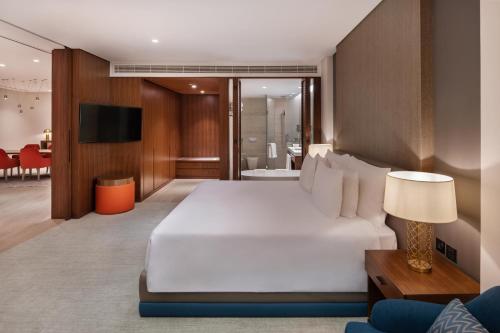 JA Lake View Hotel, Dubai, Dubai (photo 10)