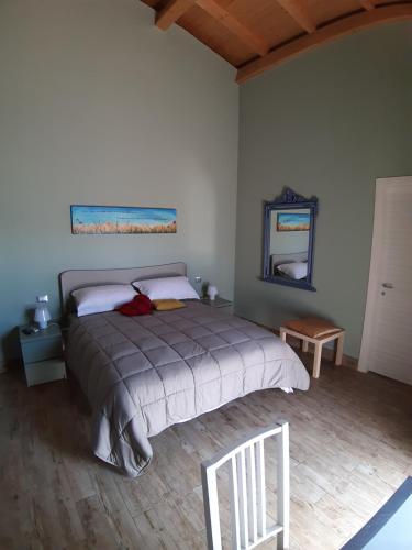 L.T. METIS Room Type - Large Double Room