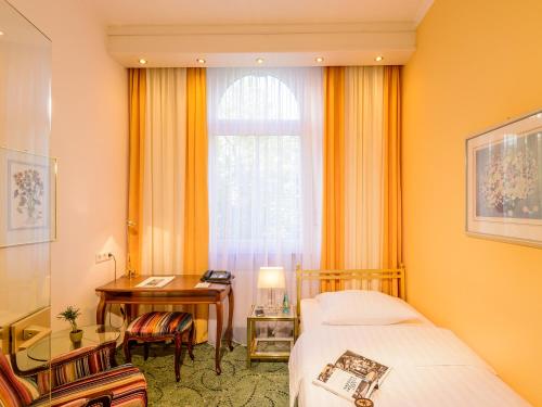 Hotel Palmenhof - image 9
