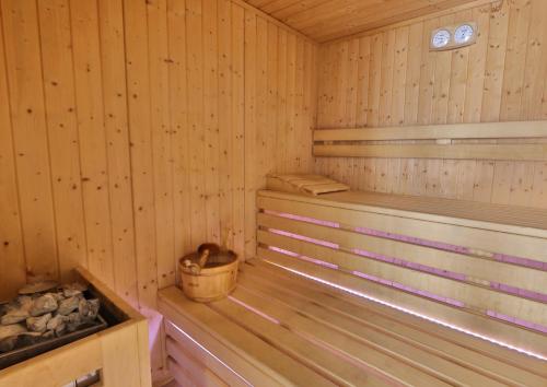 Best Western Hotel Globus City - image 11