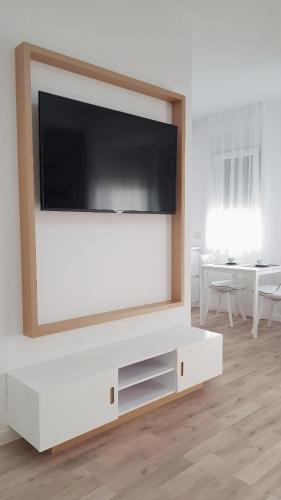 WEST RESIDENCE APARTMENTS - image 3
