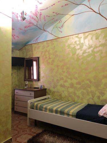 1 twin bed