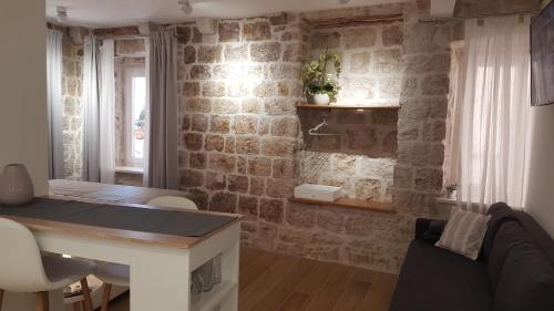 Apartments Milion