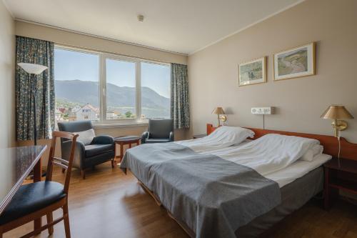 Leikanger Fjordhotel - image 8