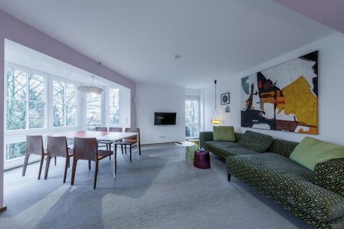 ホテル レストラン カフェ シェーネ オーシヒト