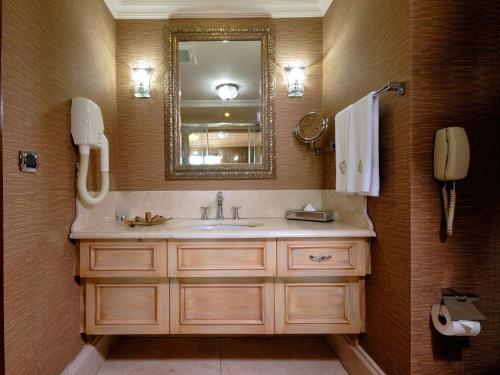 ザ セントラル パレス タクシム ホテル