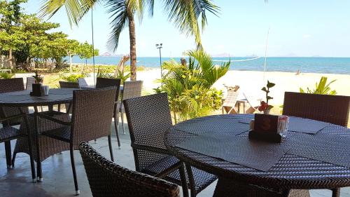 レストラン, ルワンサ ビーチ リゾート (Luwansa Beach Resort) in ラブハンバジョ