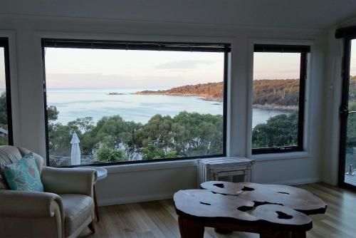 THE LOFT @ Bay of Fires Seascape in Binalongbeja