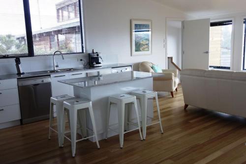THE LOFT @ Bay of Fires Seascape in Binalongbeja
