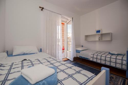 Apartmani Santa Barbara - main image