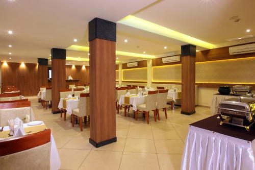 Restorāns, Hotel Archana in Payyanur