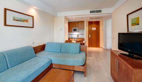 Hipotels Bahía Grande Aparthotel - image 2