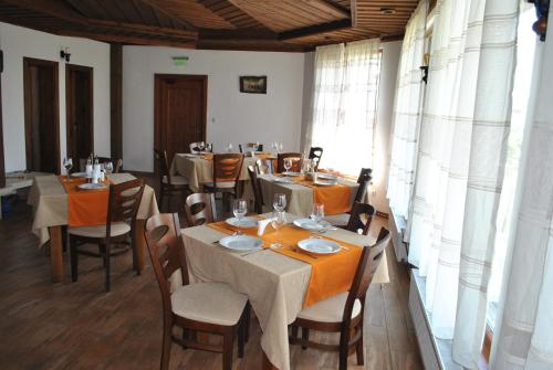 Restorāns, Хотел Планински кът in Dorkovo