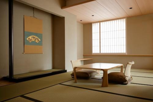 Kaminarimon Ryokan