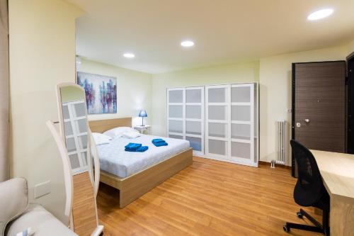 Athens Kyniska Studio - image 7