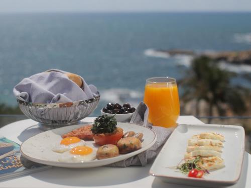 Mövenpick Hotel Beirut Mövenpick Hotel Beirut