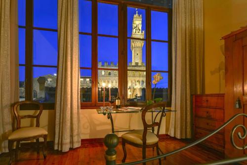Palazzo Uguccioni Apartments, Florence (photo 10)