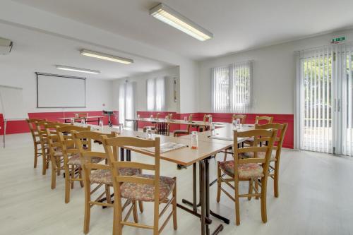 Authentic by balladins Dijon / Marsannay-la-Côte - image 5