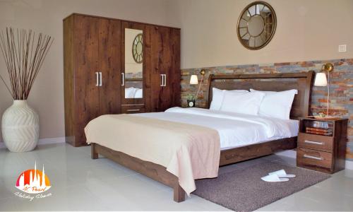 A C Pearl Holiday Marina - Luxury Three Bedroom Apartment