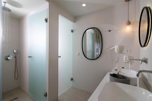 Rainbow Apartments - image 5