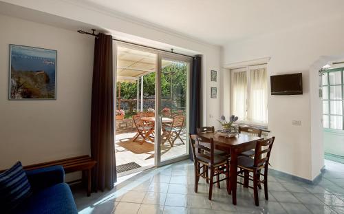 Parco Vittoria Holidays House - main image