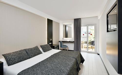 Hotel Hispania - image 13