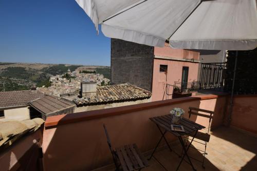  Ciràsa in Ragusa