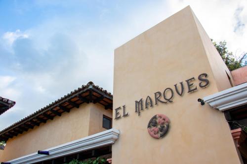 215683187 All Suite El Marques de Antigua