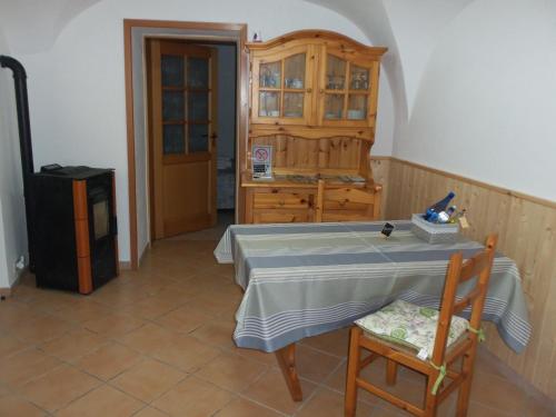  Appartamenti Sorelle Anselmi, Pension in Pornassio