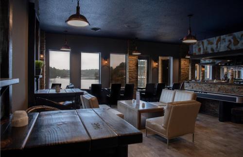 餐廳, The VUE Boutique Hotel in 威斯康辛峽谷 (WI)