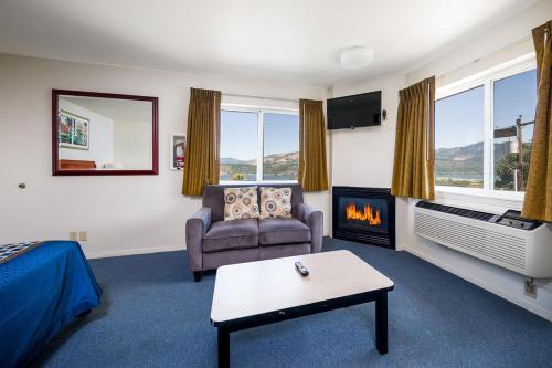 Riverview Lodge - image 6