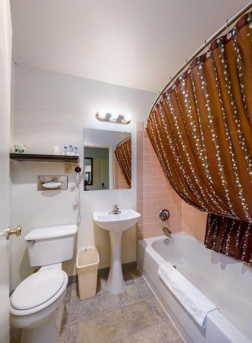 Riverview Lodge - image 7