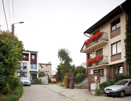 One-Bedroom Apartment image 9