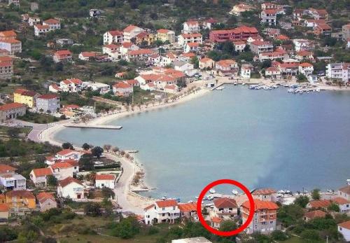 Apartments by the sea Vinisce Trogir - 16860
