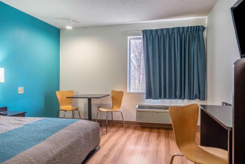 Motel 6-Rocky Mount NC - image 3