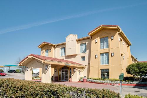 Studio 6  Fort Worth, TX - West Medical Center - 숙소 외관