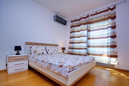 Apartment Dobrota - image 6