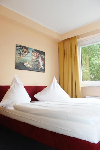 Wiking Hotel - image 5