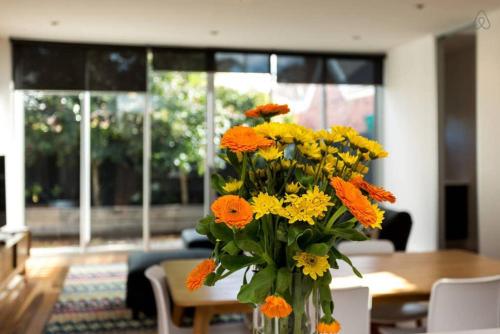 Bradman Modern Style a Walk to MCG, Swan St, CBD