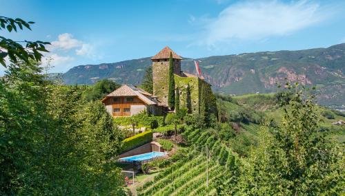 Apartments Schloss Warth - Appiano sulla Strada del Vino