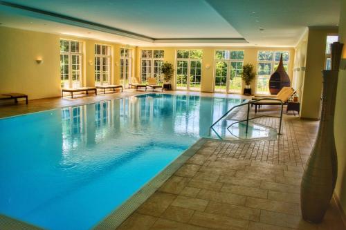 Parkhotel Surenburg - 수영장