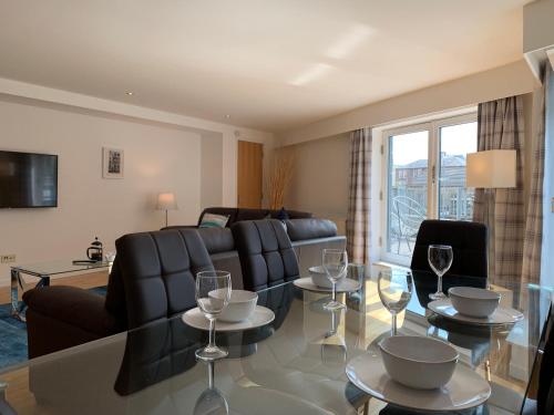 Facilities, Tolbooth Apartments by Principal Apartments near People's Palace and Winter Gardens