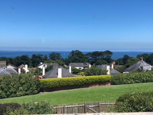 Stylish House With Stunning Views In North Berwick