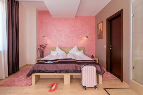 West City Hotel - image 6