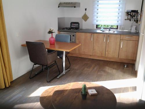 Kitchen, Bed & Breakfast Meinsma in Dongeradeel