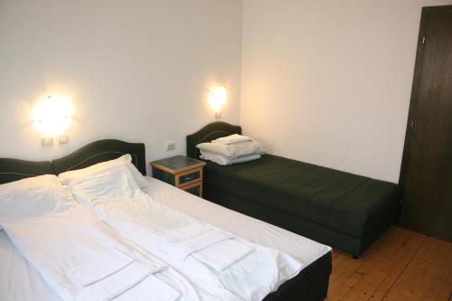 Guesthouse Kraljica - image 5